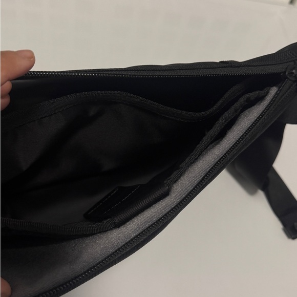 Timbuk2 Catapult Sling - Picture 8 of 10